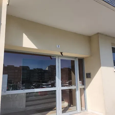 Grand 40m² Avec Coin Nuit, Vue Et Port, Parking Prive - Fr-1-746-29 アパート