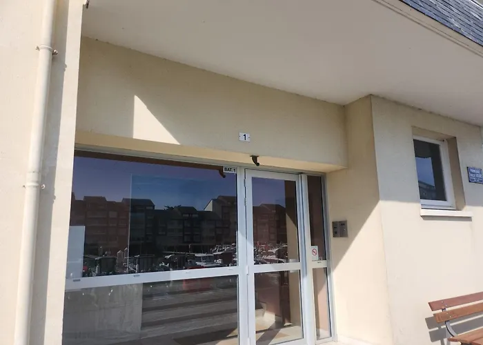 Grand 40m² Avec Coin Nuit, Vue Et Port, Parking Prive - Fr-1-746-29 Apartment